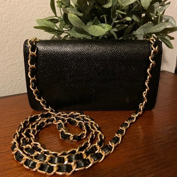 ⚜️🖤 Chanel Timeless Wallet on a Chain WOC Revamp Crossbody Caviar Leather - Picture 2 of 9